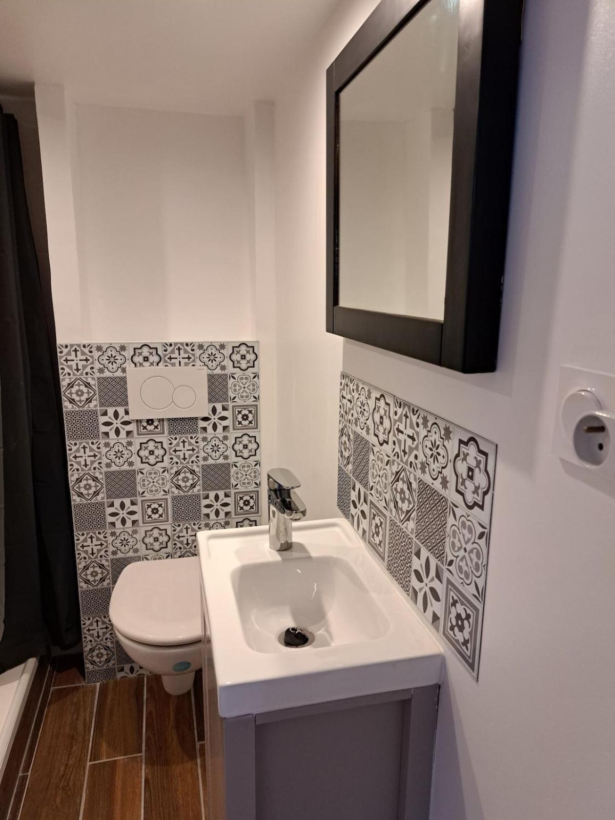 Studio Cosy Entierement Renove A Deux Pas De Lyon Fontaines-sur-Saone Buitenkant foto